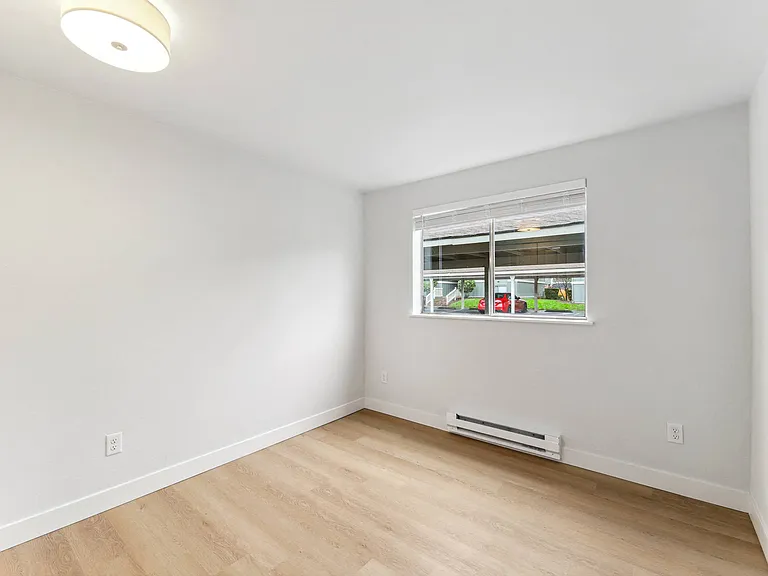 Rainier Pointe — Photo 11