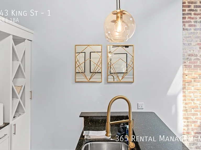 343 King St #1 — Photo 14
