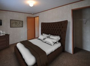 81 Meadowbrook, Iron Ridge, WI 53035