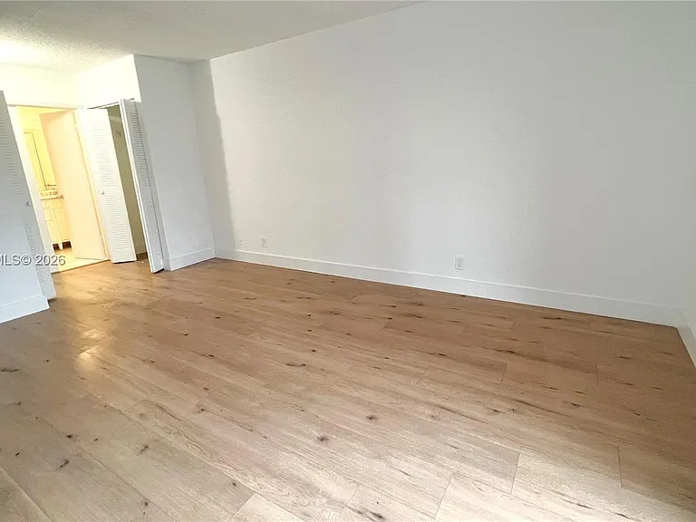 3300 NE 192nd St #418 — Photo 5