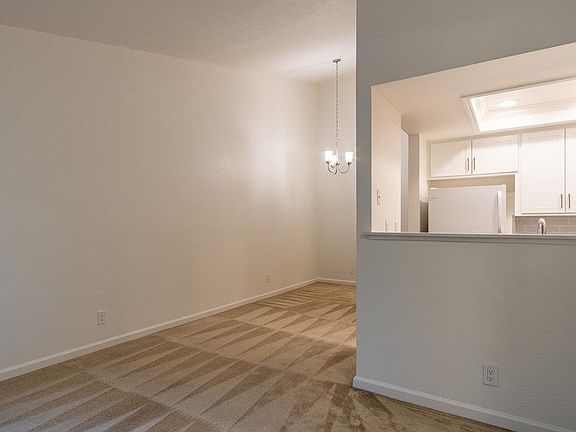 2nd image of 388 Shadow Run Dr Unit 388