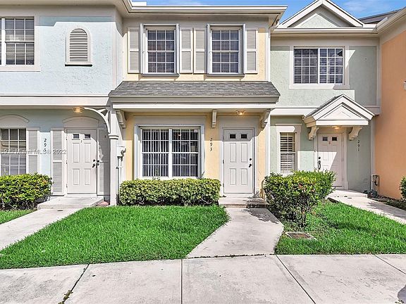 3rd image of 293 Duval Ct #293