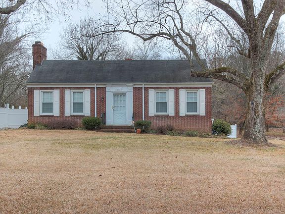 2nd image of 5014 NE Jacksboro Pike