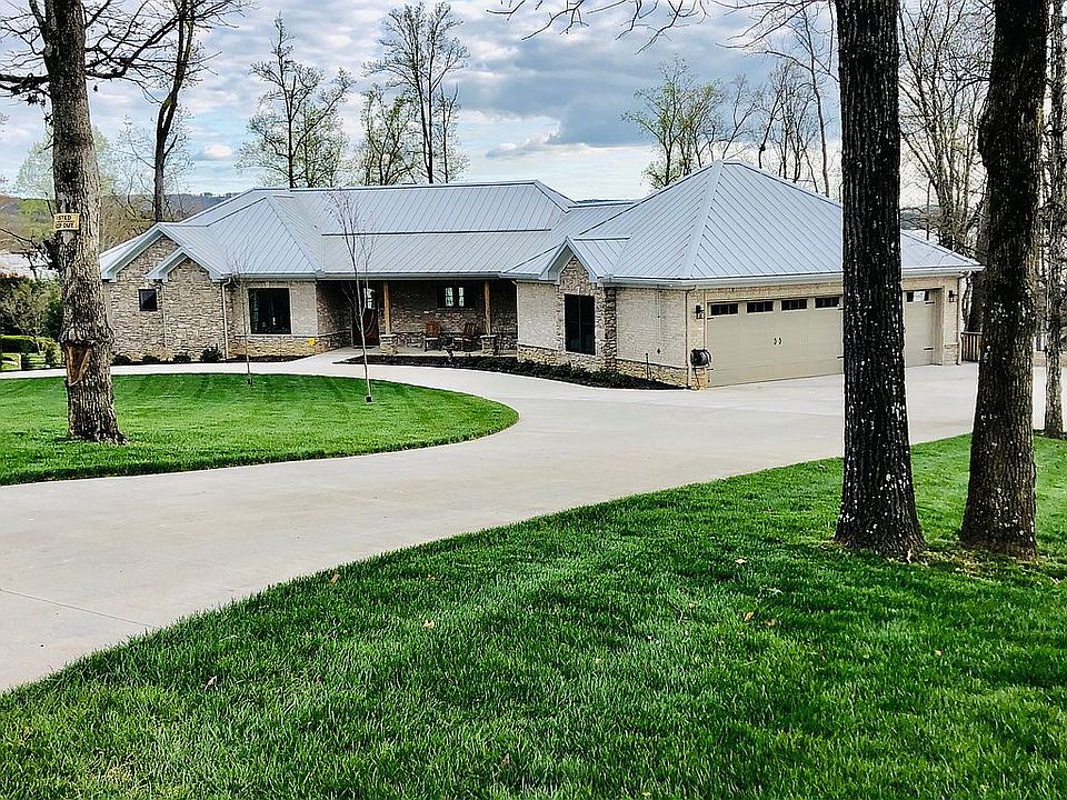 2nd image of 1906 1/2 Roseberry Dr