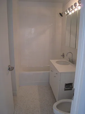 Rented by Nest Seekers International | media 11