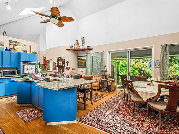 2nd image of 5245A Kaehulua Rd #A