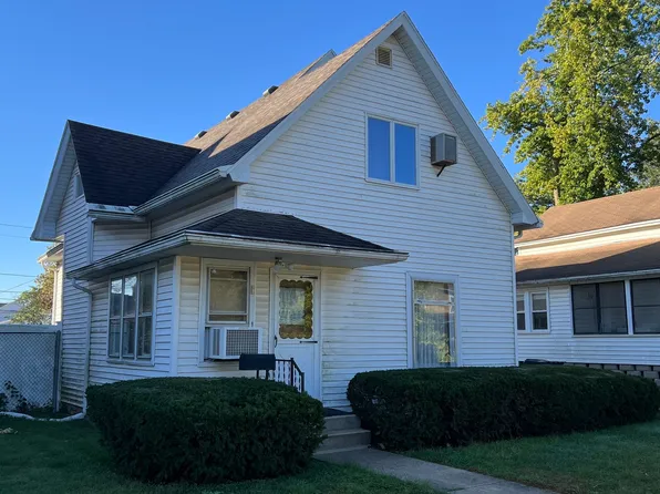 113 W Delaware St, Dwight, IL 60420