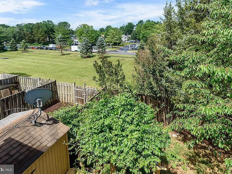 2 Quincy Ct — Photo 35