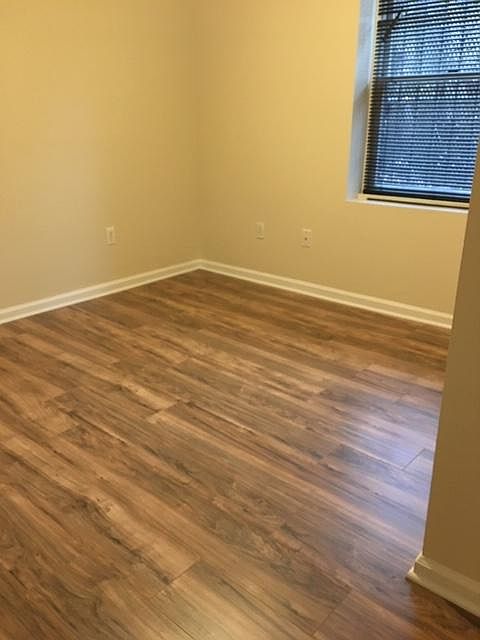 2nd image of 424 S 19th St APT 1