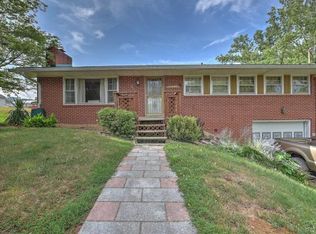 230 Oak Glen Cir, Fall Branch, TN 37656