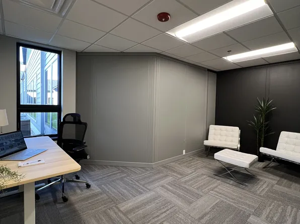 2280 S 11th St, Kalamazoo, MI