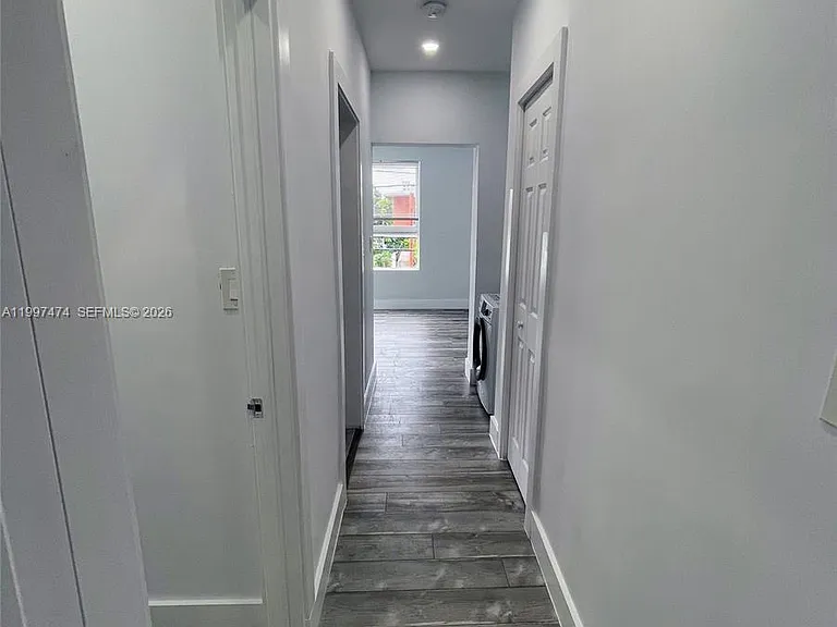 1036 SW 5th St #8 — Photo 7