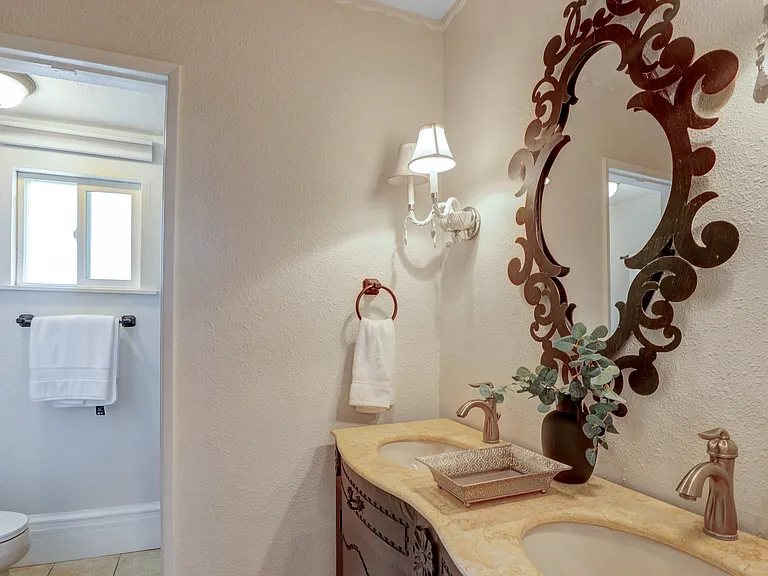 703 Manzanita Ave — Photo 27