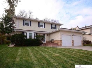 11205 Sahler St, Omaha, NE 68164