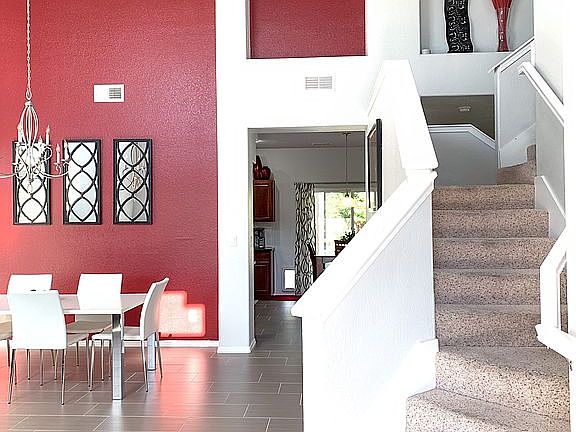 2nd image of 10404 Vallecito Dr NW