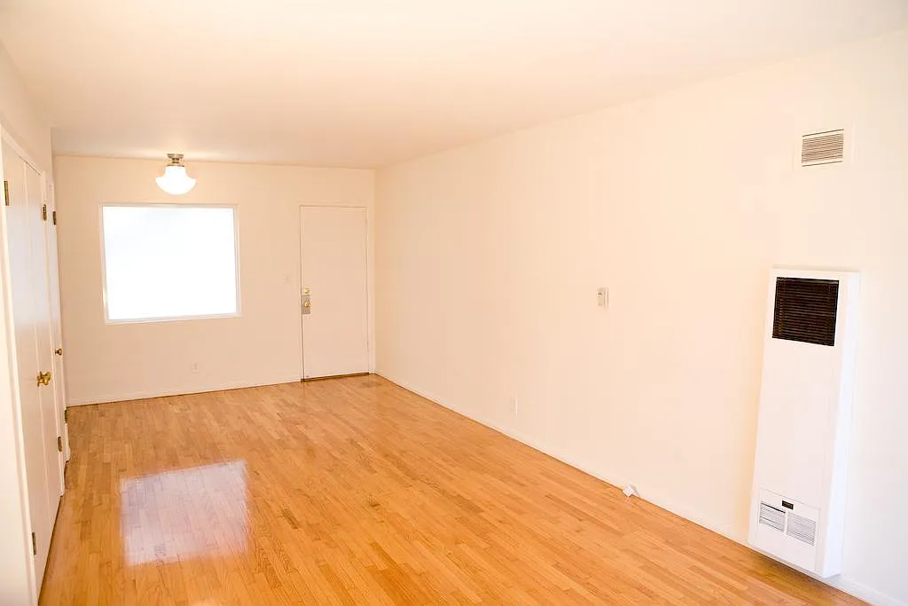 1 bed, 625 sqft, $2,200 — Photo 2