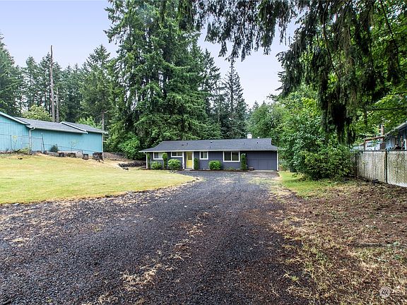 2nd image of 6740 Summerset Drive SE