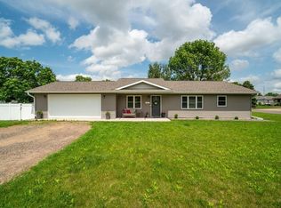 58 Westbrook Dr, Bloomer, WI 54724