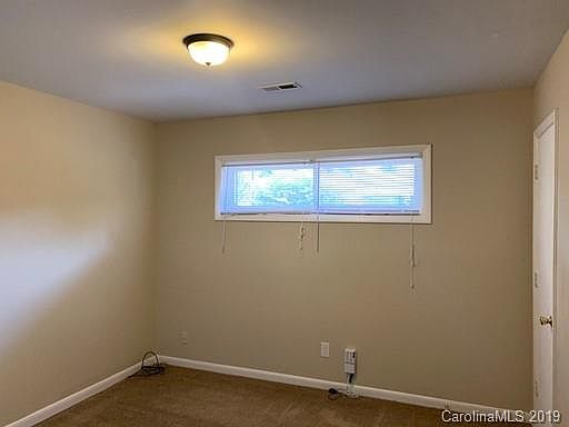 5th image of 927 Vickery Dr
