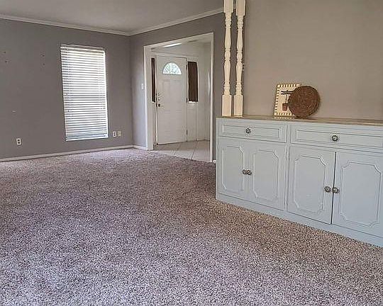 5th image of 6329 Ivanhoe Ln