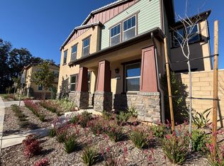 761 Edward Scholle Dr, Camarillo, CA 93010
