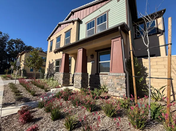 761 Edward Scholle Dr, Camarillo, CA 93010