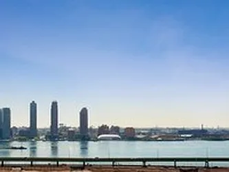 Rented by Metropolis Real Estate of Manhattan