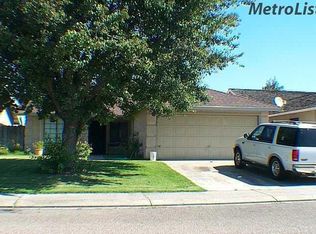 1321 Bailey Dr, Ripon, CA 95366