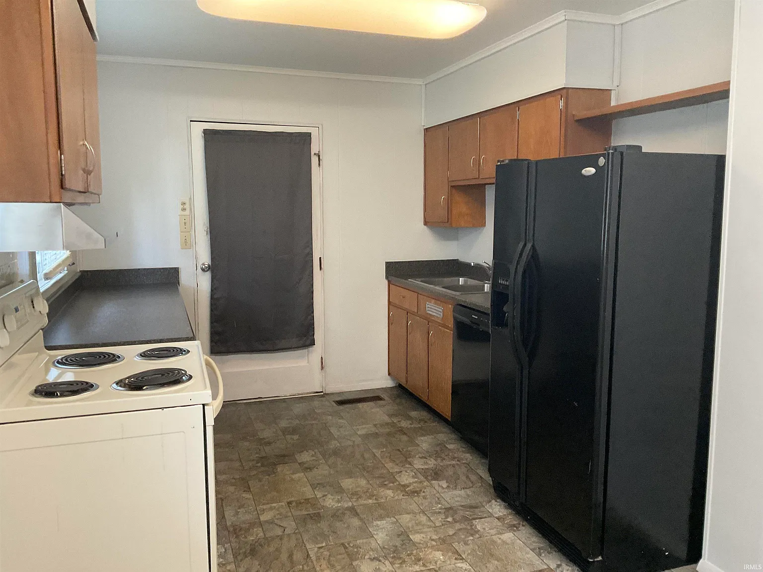3 bed, 1.0 bath, 960 sqft, $1,200 — Photo 4