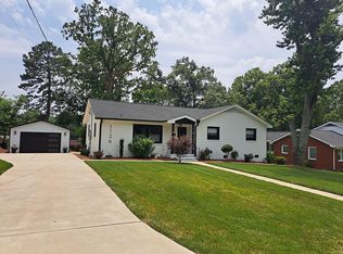 1126 Nancy Dr, Charlotte, NC 28211