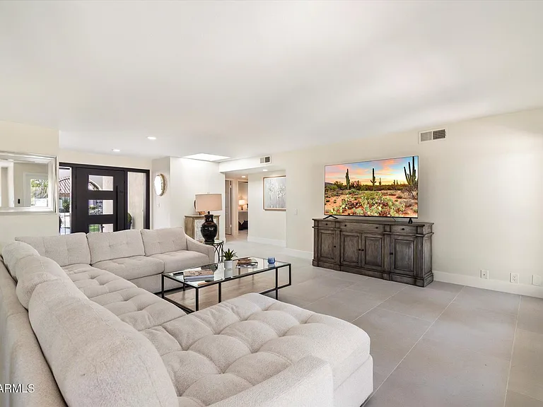 8338 E San Rafael Dr — Photo 4