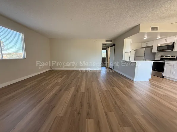 828 E Joan D Arc Ave, Phoenix, AZ 85022