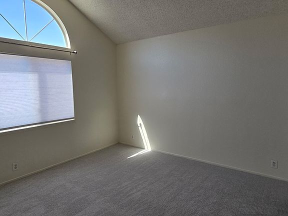 5th image of 7692 Barrington Ct