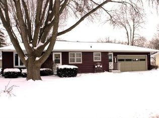 613 Gilster St, Onalaska, WI 54650