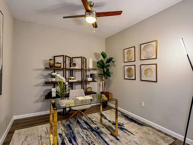 Regency Park Residences — Photo 7