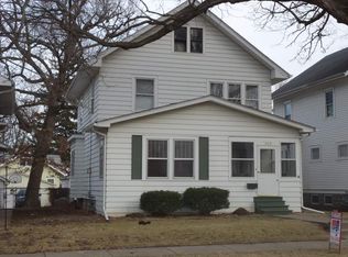 1613 29th St, Rock Island, IL 61201