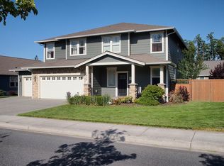 2650 SW Fairway Pt, Oak Harbor, WA 98277