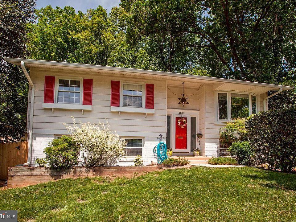 1st image of 400 Mannakee St