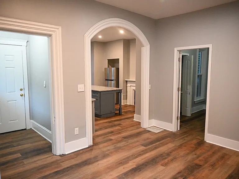 4015 Whitman Ave — Photo 9