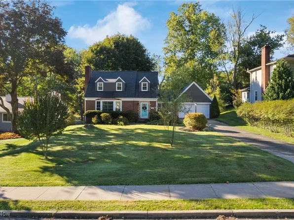 426 38th St NW, Canton, OH 44709