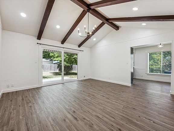 4th image of 5700 Garden Oaks Dr