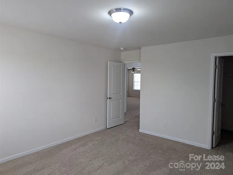 116 Gray Willow St — Photo 13
