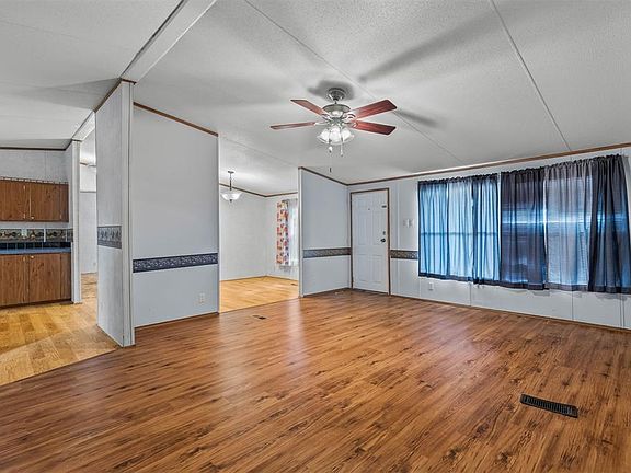 5th image of 2660 County Street 2856