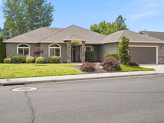 3rd image of 88 Pineridge Ln