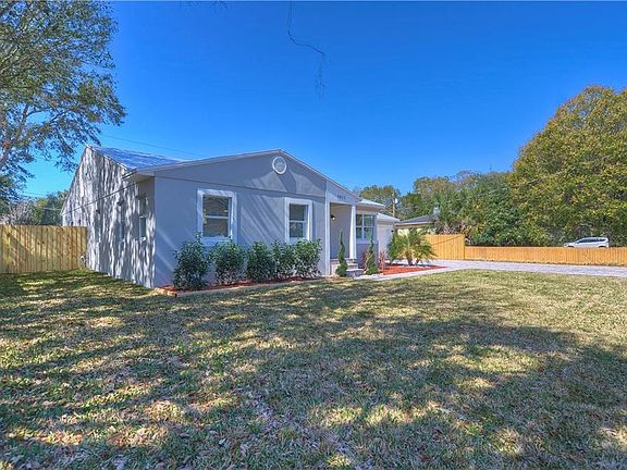 4th image of 3611 S Himes Ave