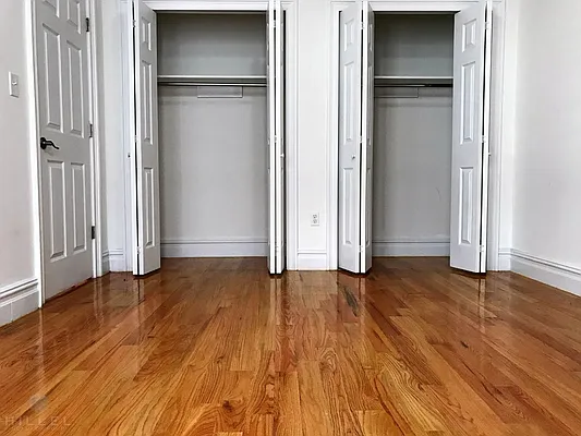 Rented by Hillel Realty Group | media 15