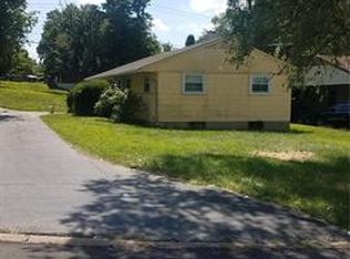 24 Shepley Dr, Saint Louis, MO 63137