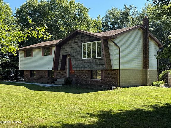 2nd image of 52 Rose Ln