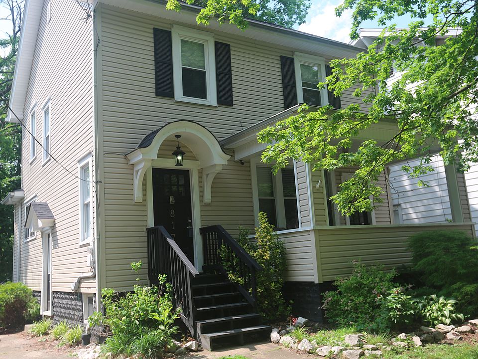 1st image of 817 Somerset Dr