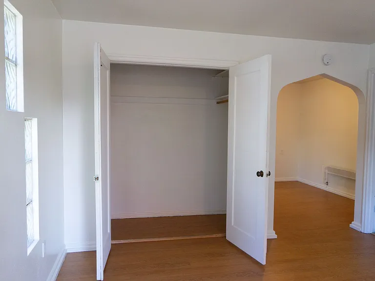 The Interurban Apartments — Photo 8